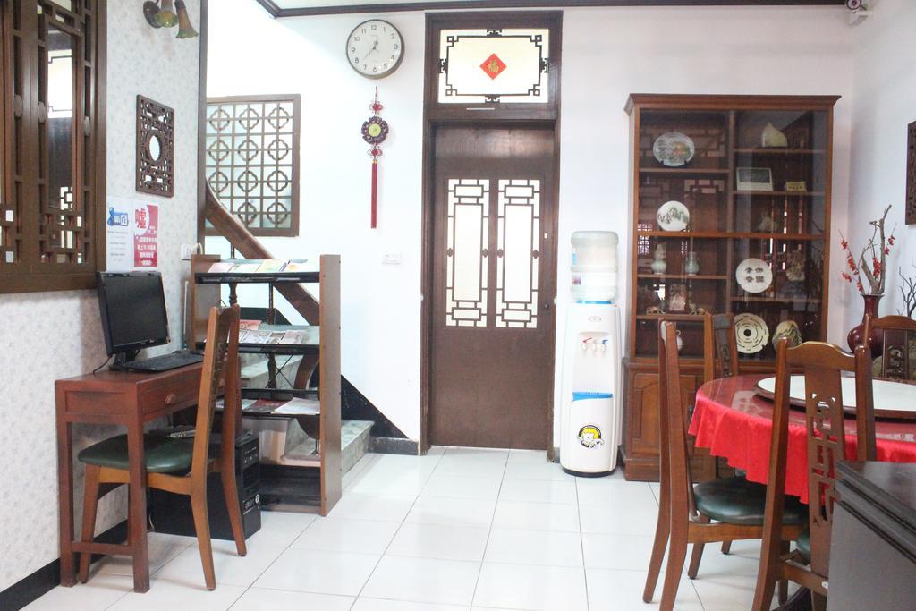 Tainan Travel Inn - Chenggong Univ. Экстерьер фото
